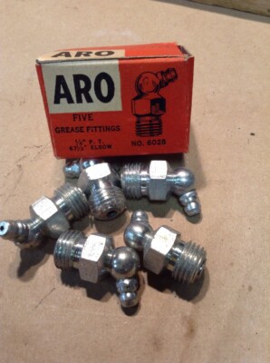 Vintage Box ARO 5 Grease Fittings 1/4'' P.T. 67-1/2° Elbow No. 6028 INV-AD44