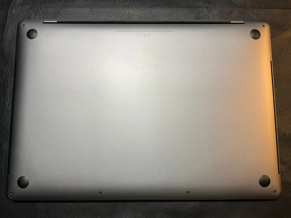 Apple MacBook Pro 15" 2019 · i9 · 32GB · 1TB, Foto 3 von 5