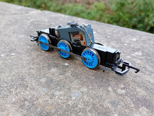 Hornby Thomas 0-6-0 chassis, spares/repairs, runner - read description - Picture 8 of 9