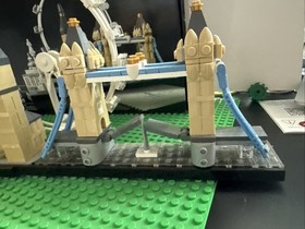 LEGO ARCHITECTURE: London (21034) With Box And Instructions