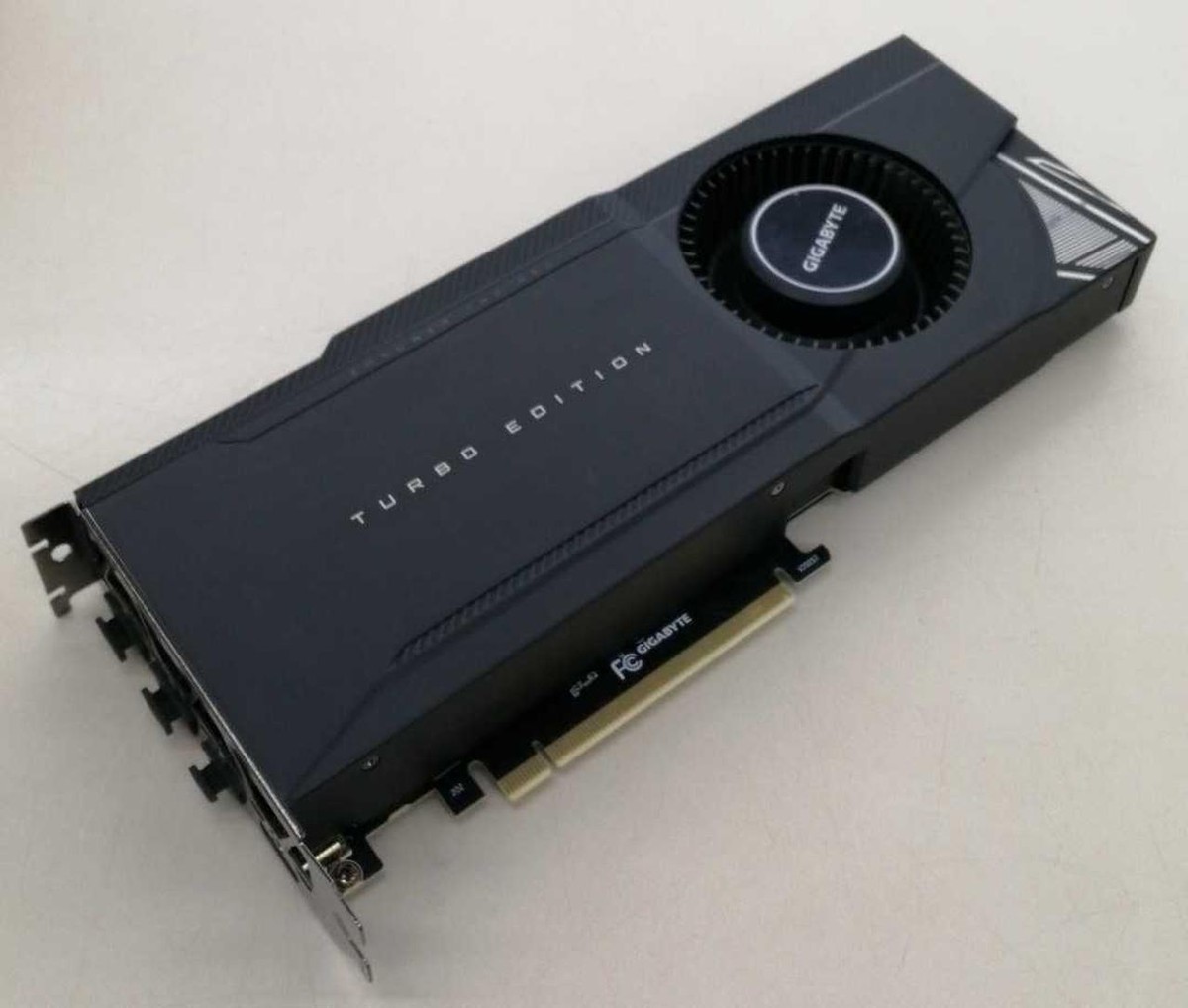 グラフィックボード・グラボ・ビデオカード GIGABYTE GEFORCE RTX 3080 TURBO 10G Amazon.com: Gigabyte GeForce RTX 3080 Turbo 10G (rev. 2.0