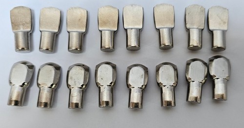 Pack of 40 Shelf support plug in spoon shape spade 7mm peg, nickel plated steel - 第 2/3 張圖片