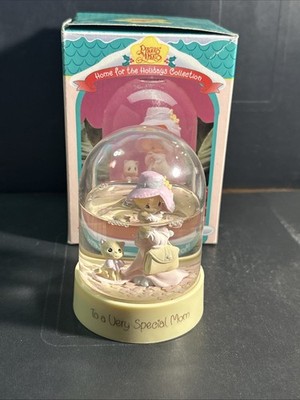 Precious Moments  To A Very Special Mom  Water Globe Flower Dome Enesco