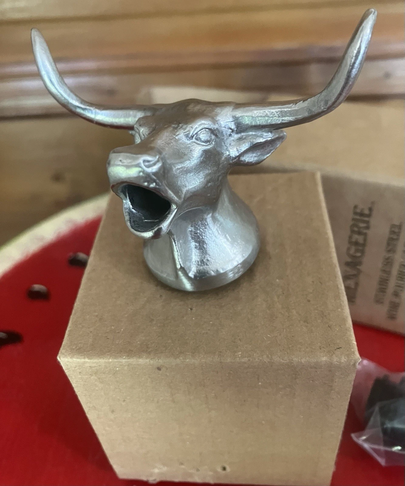 Menagerie Pronghorn Wine Pourer Aerator - Thumbnail 2