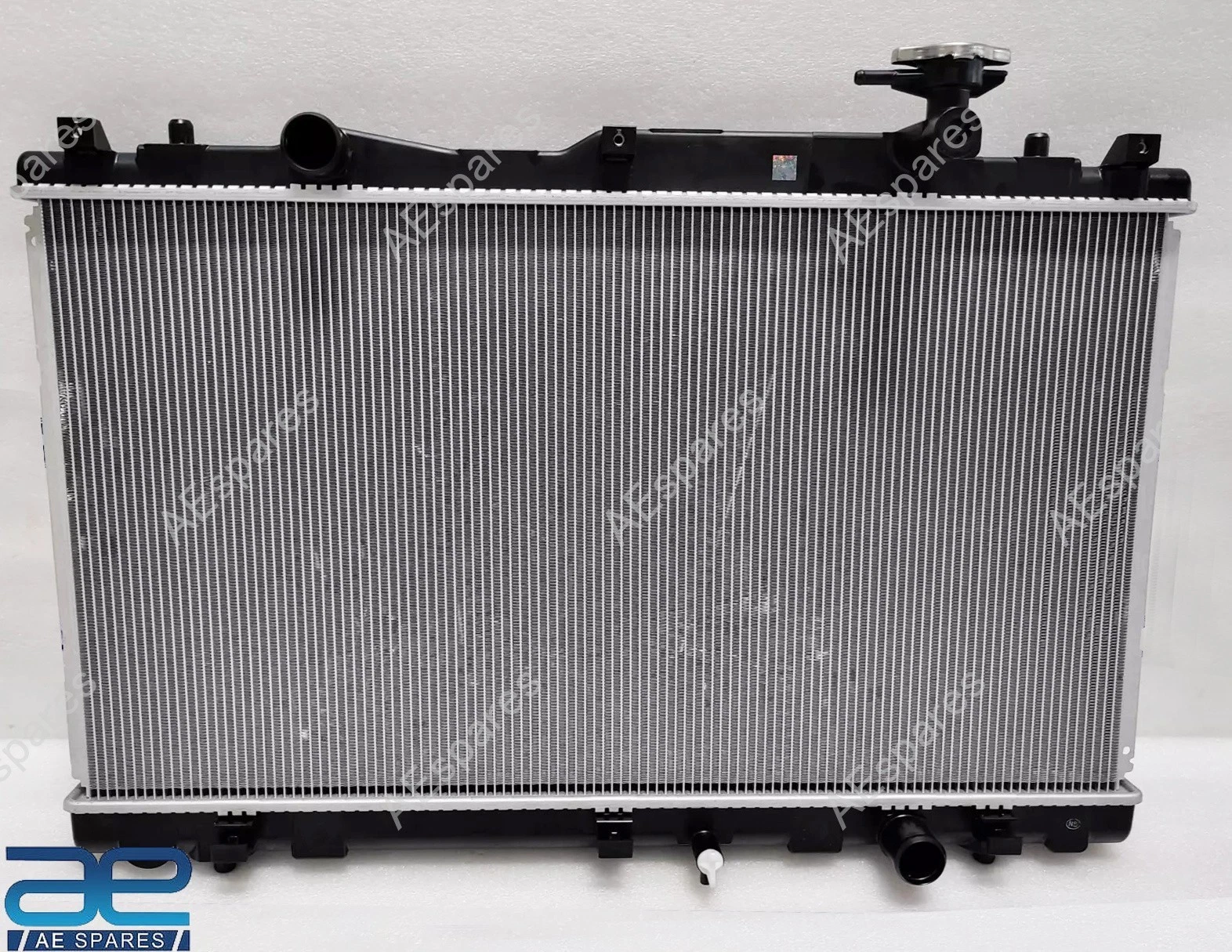 Radiator Assembly For Suzuki Kizashi 2.4L 2011-2014 17700-57L20