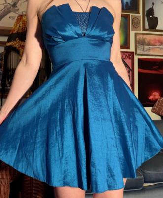 white christmas dresses THE INDIE DRESS – HERVÉ LÉGER