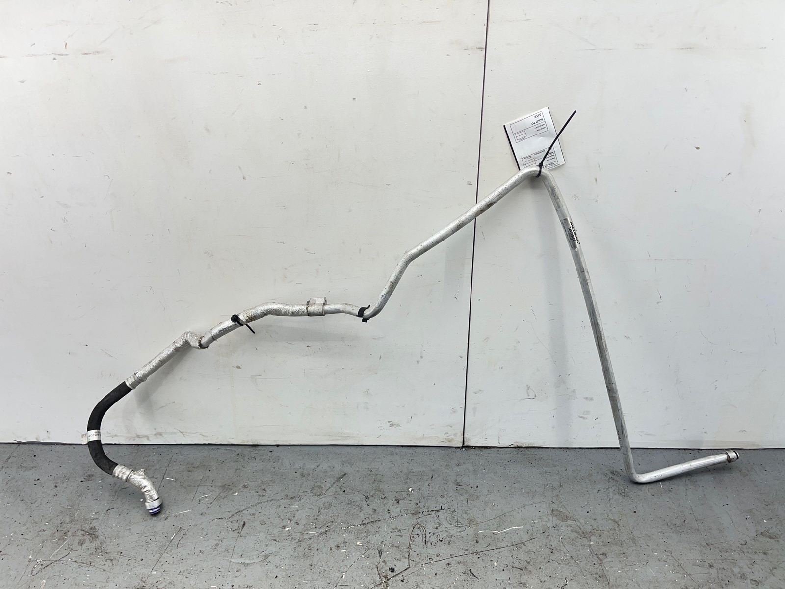 2020-2023 MCLAREN GT 4.0L UNDERBODY MAIN AC COOLER LINE 14A1800CP OEM 2021 2022