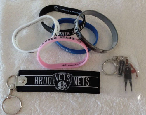 Kevin Durant Brooklyn Nets Basketball 5 Silicone Bracelets 2 Key Chains NEW