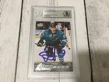 Joonas Donskoi Signed 2015/16 Upper Deck Young Guns YG RC #230 Beckett BAS b