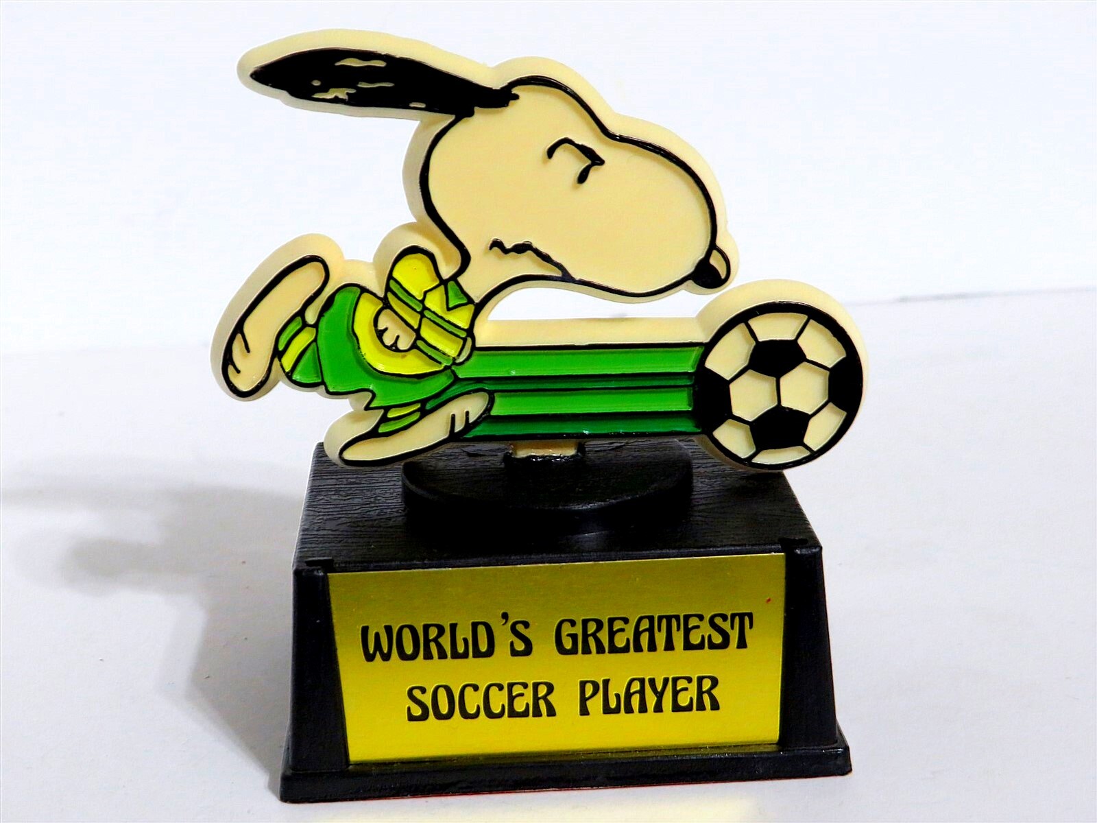 SNOPPY Peanuts Charlie Brown Aviva 1972 Vintage Trophy Gram Figurine