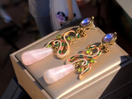 Boucles d'oreilles Dormeuses Doré Serpent Multicolore Goutte Quartz Rose QD33 - Foto 7 di 8