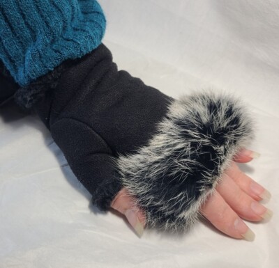  Woman's Soft Black Fingerless Gloves Suede with Rabbit Hair & Ties NWOT