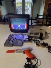 Nintendo NES Console Bundle Tested Working Zapper Controllers 5 Games Mario Duck