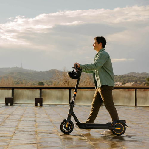 Segway-Ninebot Electric KickScooter MAX G2, Black, Electric Scooters, Sports, - Picture 13 of 13