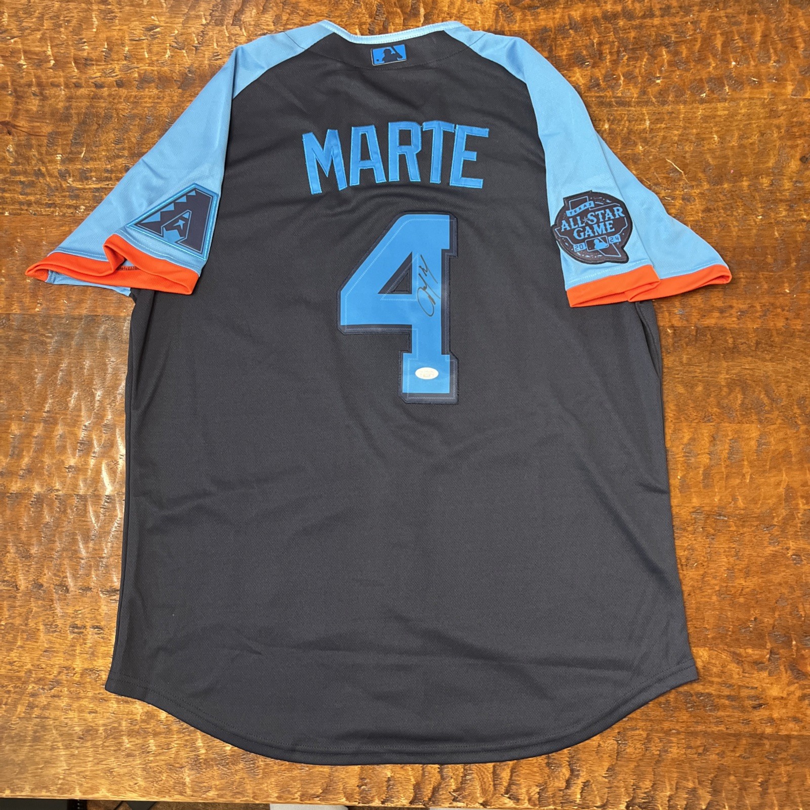 Picture 1 of 6