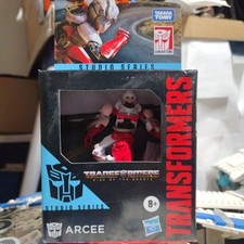 Hasbro Transformers Studio Series - Core Class Arcee Action Figure