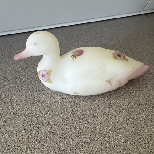 Fenton Satin Glass Duck Hand Painted Pink Floral Signed - Picture 3 of 5