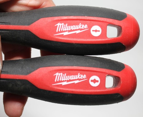 Milwaukee Tools MT215 #1 & MT216 #2 ECX 4" Cushion Grip Screwdriver Set of 2 - Picture 8 of 8