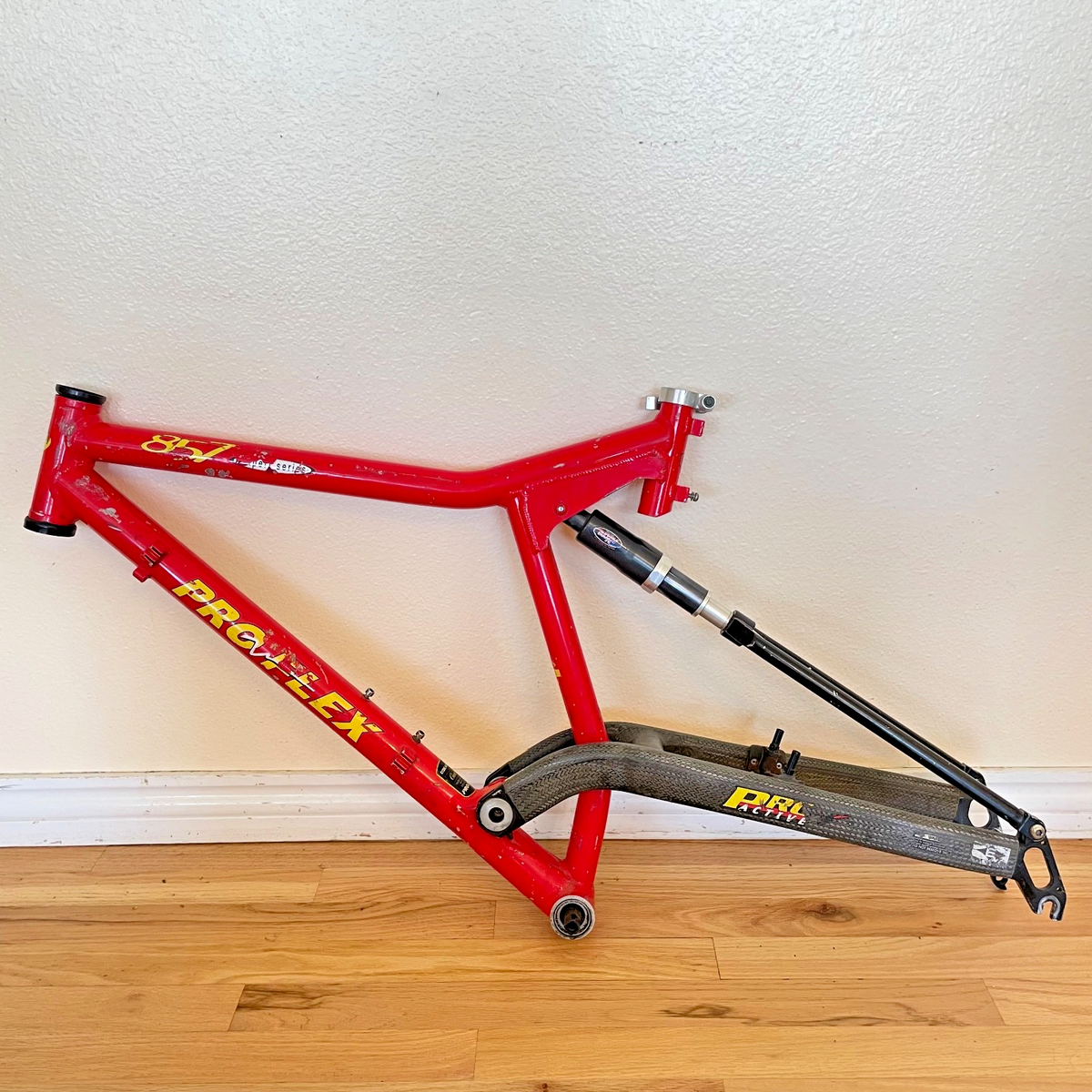 Vintage Pro Flex 857 Expert Full Sus Mountain Bike Frame 20