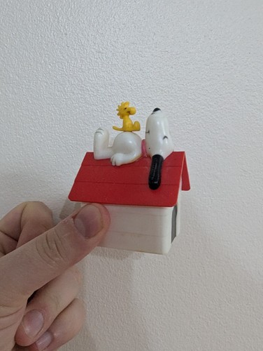 Snoopy And Dog House Toothbrush Holder And Electric Toothbrush And Other Bits - Picture 4 of 11