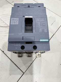 Siemens 3VA4140 5ED34 0AA0 Circuit Breaker 40A 3 Pole 600Y/347V new take out
