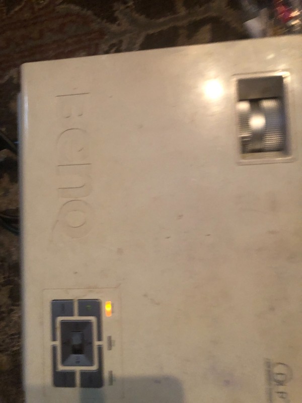 BenQ W100 DLP Home Theater Projector W/ Carry Case & Strap, Remote W/ Extender
