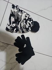 NIKE YOUTH BOYS FUTURA CAMOUFLAGE BEANIE AND GLOVE SET NEW