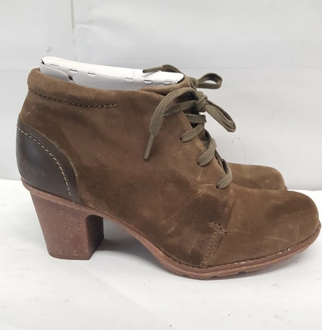 Clarks sashlin sue store ankle bootie