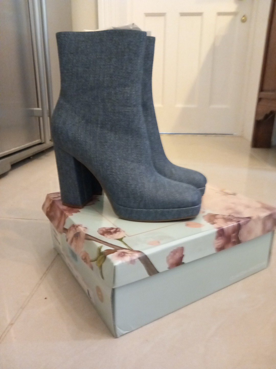 Botas Claudia Ghizanni talla 6 Nuevas