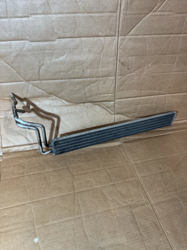 AUDI Q7 ENFRIADOR DE ACEITE DIRECCIÓN ASISTIDA 2007 2008 2009 2010 2011 2012 2013 2014 OEM Foto 2 de 4