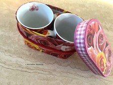 Porcelaine 2 Mugs Set boîte cadeau - tasses roses  + serviettes assorties