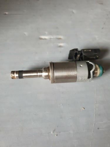 VW Golf 7 VII Injektor Einspritzdüse Kraftsoffverwerter 04E906036AF