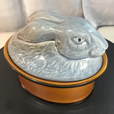 Majolica nesting Rabbit Bunny Casserole Dish SECLA Portugal 6” x 5” x 5 1/2”