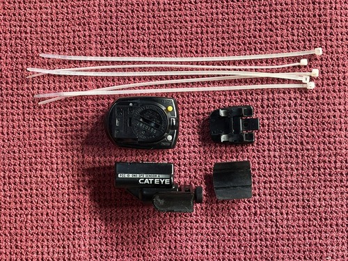 Cateye Micro Wireless Cycle Computer Complete with Whl Magnet Excellent! - Picture 3 of 6