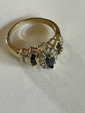 14K YELLOW GOLD RING WITH DARK BLUE STONES & DIAMONDS