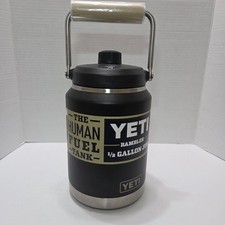 NEW Unused YETI 1/2 Gallon Rambler Jug Black with MagCap