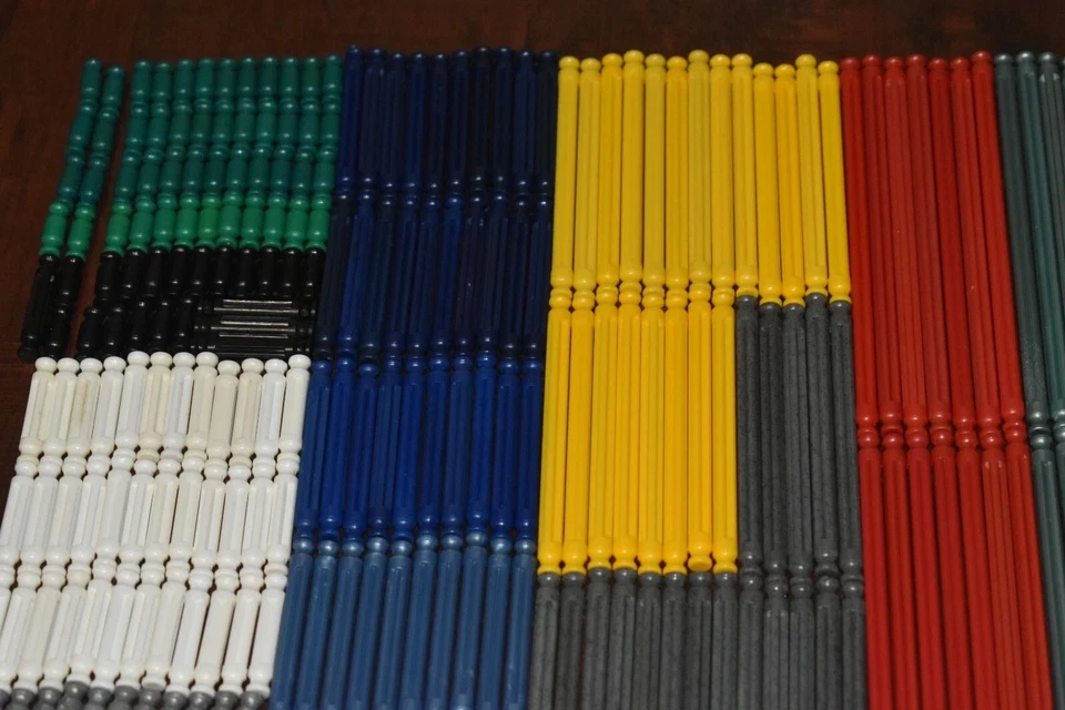 600 KNEX RODS & CONNECTORS Mixed Bulk Lot Standard Replacement Parts K'NEX - Image 3 of 4