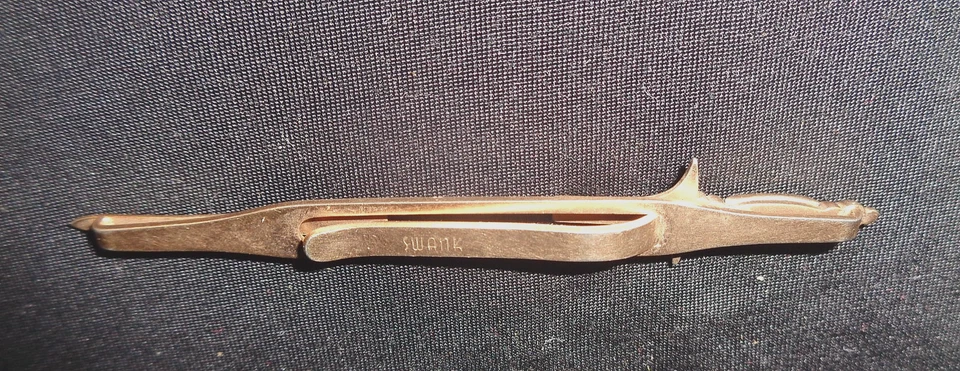 De colección SWANK Tono Dorado Espada Ancha Corbata Clip Barra Madreperla Mango Foto 4 de 4