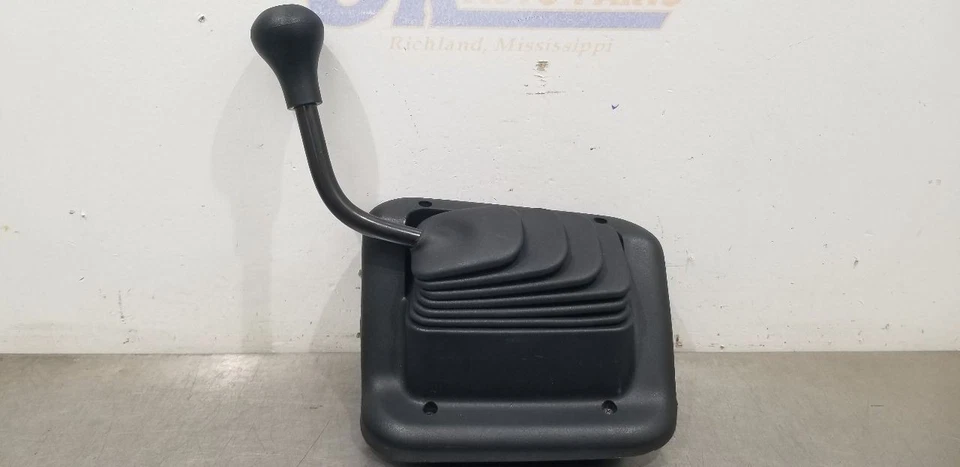 1995 FORD F250 SUPER DUTY MANUAL TRANSFER CASE SHIFTER 7.5L 4X4 4WD - Image 2 of 4