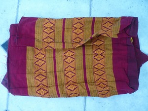 triangle cushion bed