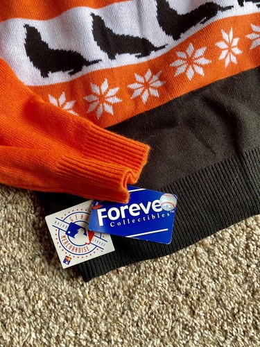 Forever Collectibles San Francisco Giants Men’s Lou Seal Holiday Sweater XL NEW - Picture 3 of 7