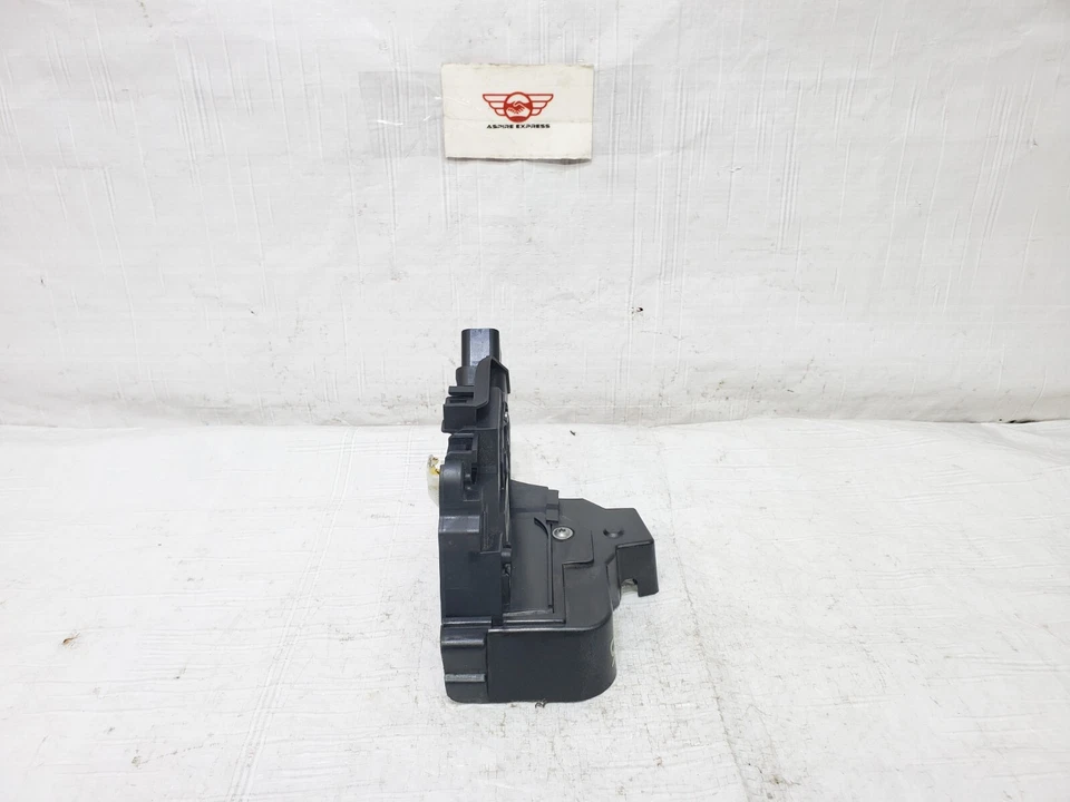 Оригинальный привод замка защелки передней правой пассажирской двери для Volvo XC70 2008-2016 годов выпуска - Изображение 3 из 4