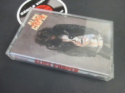 Alice Cooper Trash    CBS Records  1989     Cassette tape    Tested  Excellent