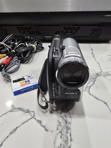 Sony Handycam DCR-DVD108 mit Akku, Ladegerät und Kabeln. Schneller Versand - Bild 8 von 9