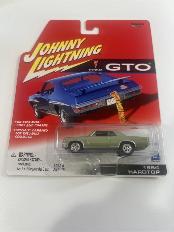 Johnny Lightning 1964 Pontiac GTO Hardtop Diecast Metal Body and Chassis - Image 2 of 4