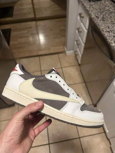 Size 10 - Jordan 1 Low OG x Travis Scott Reverse Mocha