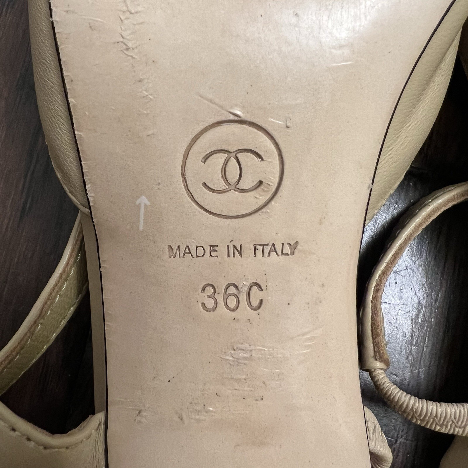 Authentic Chanel Interlocking CC Logo Goat Leathe… - image 9