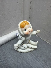 CUTE!  Vintage 1950s Figurine Ucagco Girl And Bird Playing In Snow MCM Kitsch