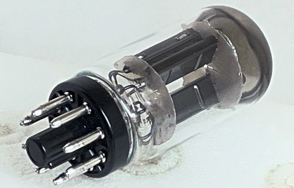 1 NOS tube 6SN7GTB = 6SN7GT RCA or Sylvania - Image 3 of 4
