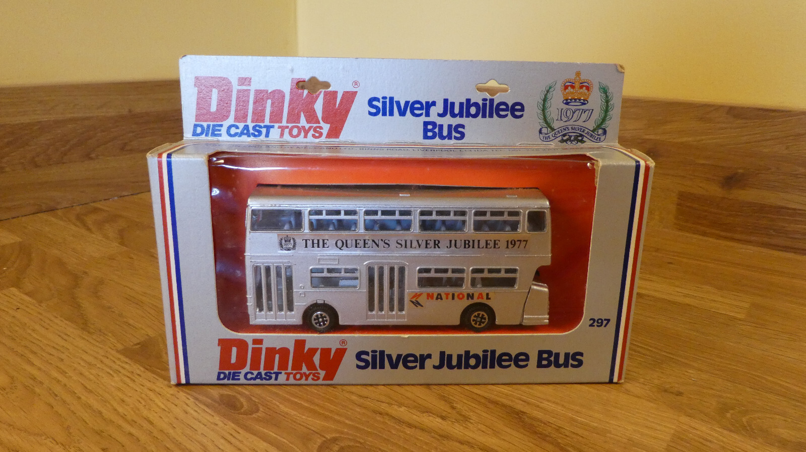 Dinky 297, Silver Jubilee Bus - Free Price Guide & Review